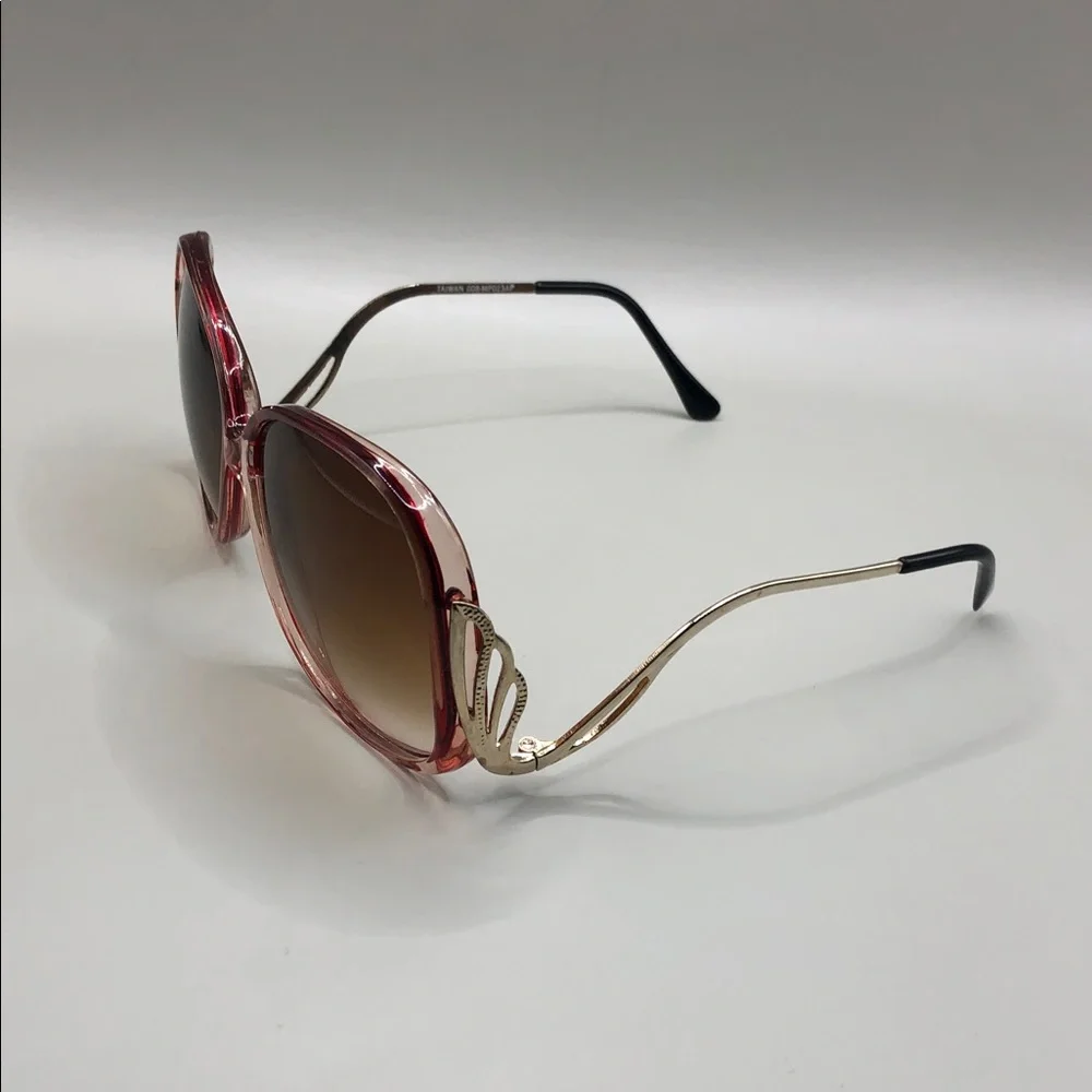 Vintage 90's oversized curved sunglasses butterfly statement style gradient lens